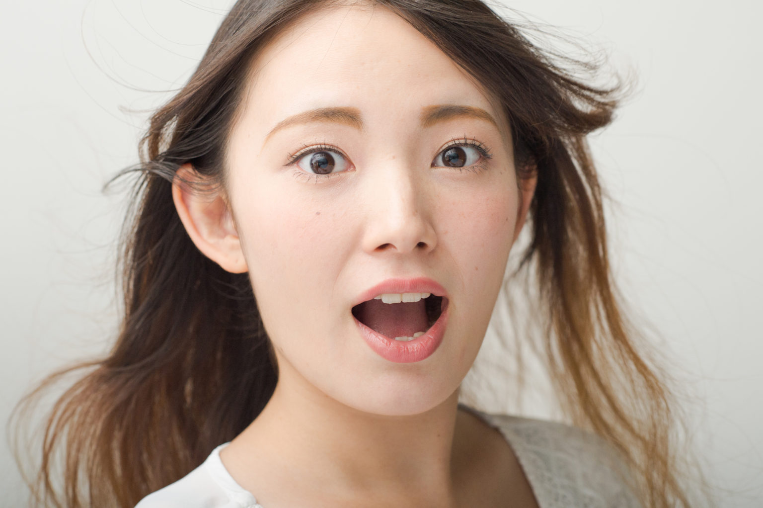 女性の円形脱毛症の原因としては更年期も関係している？ 名古屋・東京・大阪で男女の薄毛を体質から根本的に改善｜いいねヘアケアラボ