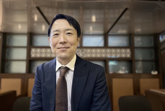 老け見えを防ぐ薄毛対策と身だしなみのコツ