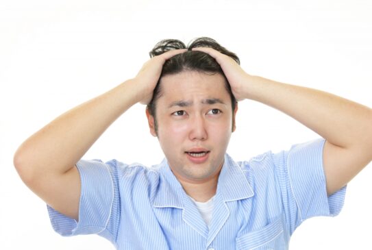 若く見せたいなら避けたい薄毛の落とし穴|見た目年齢を左右する10の盲点
