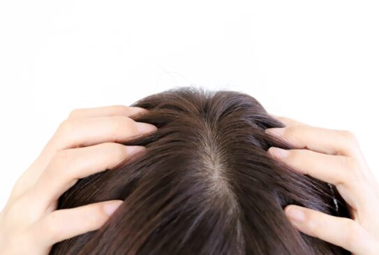 薄毛に悩む女性必見！自信を取り戻すための対策と心構え完全ガイド