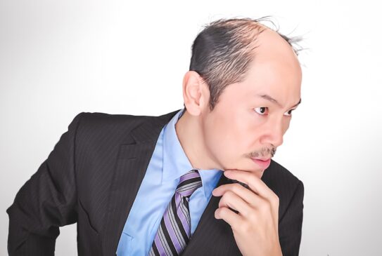 もう隠さない!はげをケアして前向きに生きるコツを徹底解説