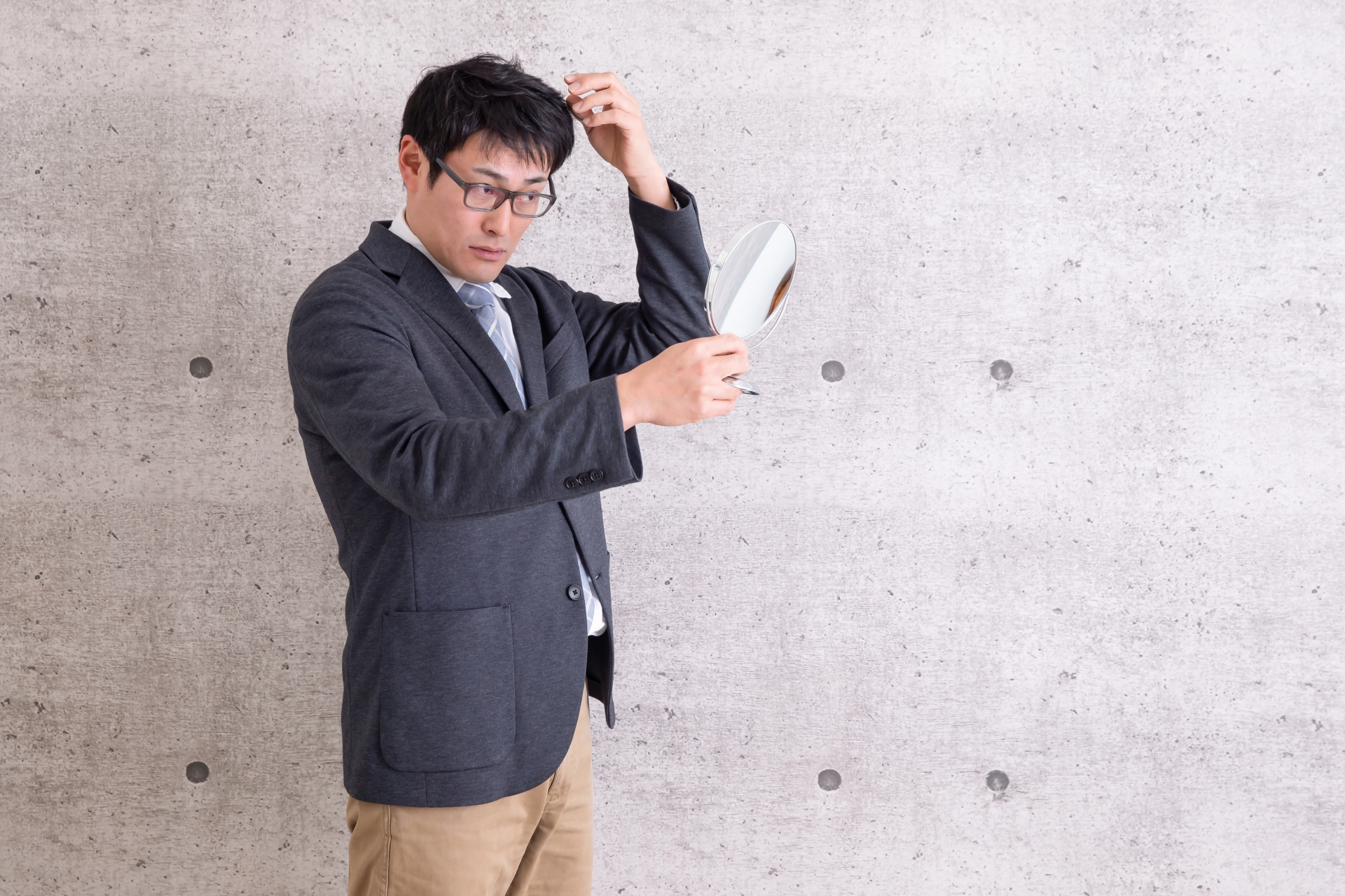 なぜ薬が効かないのか？薄毛改善を妨げる頭皮環境の3大要因