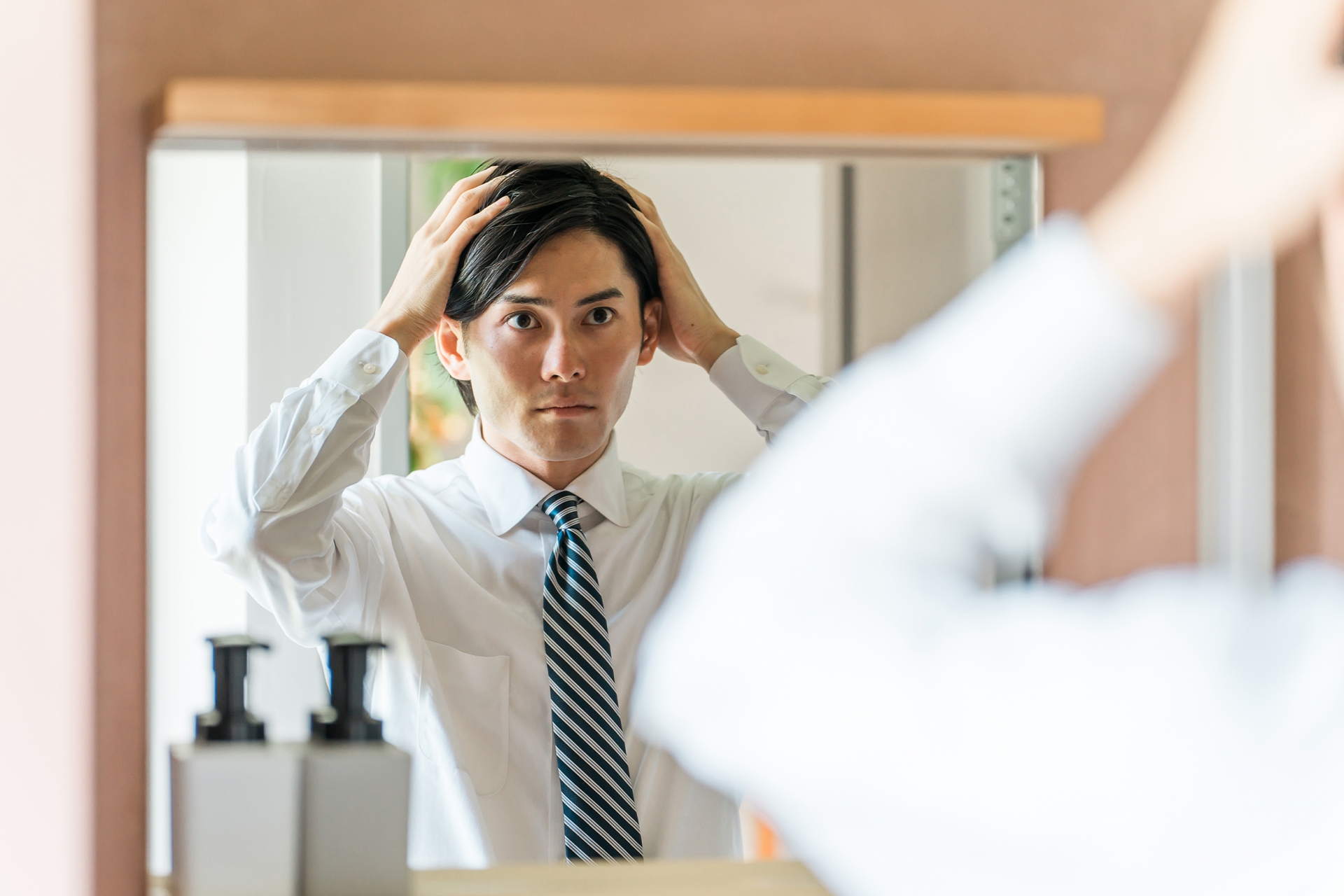 髪の老化を防ぐ！ハリコシを保つための頭皮エイジングケア